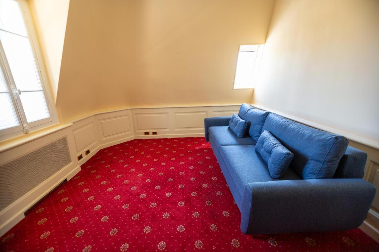 Les Frenes En Provence-Chateau Zen Avignon Room photo